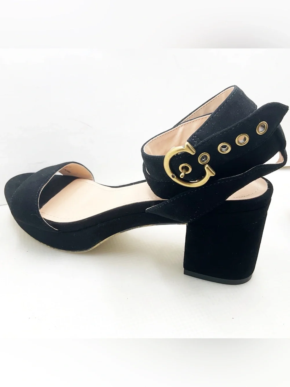🆕{Coach} Serena Velvet Block Heel Sandals